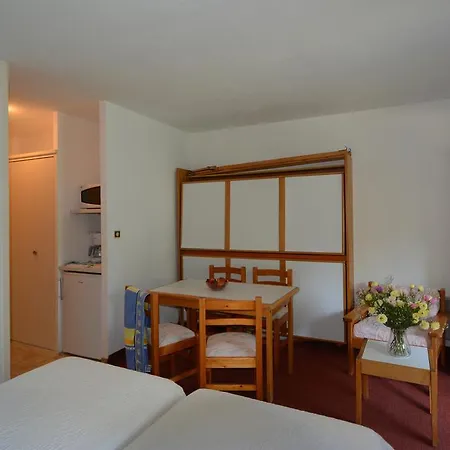 Les Hauts De Апартаменты